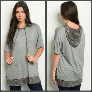 📦⚪  Gray polka dot , hooded top!